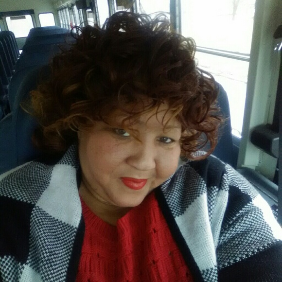 Meet your Posher, Shavara - Picture 1 of 1